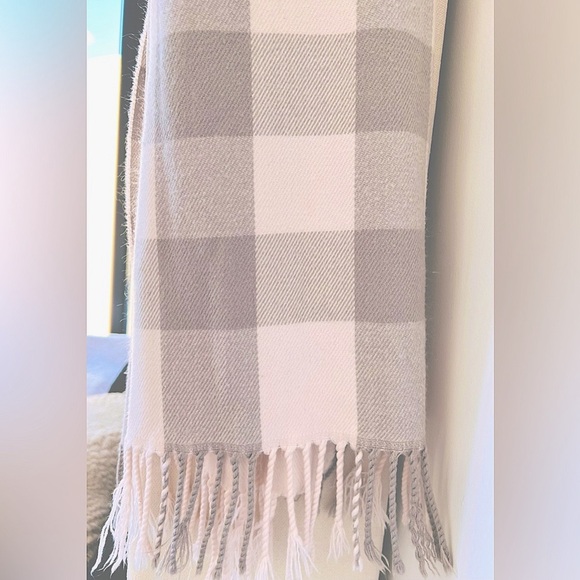 Pink and Grey Plaid Scarf - Picture 4 of 4